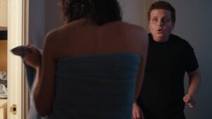 Bad Roomies (2015) – Hilarious Rollercoaster Ride of Roommate Misadventures! Bad Roomies
